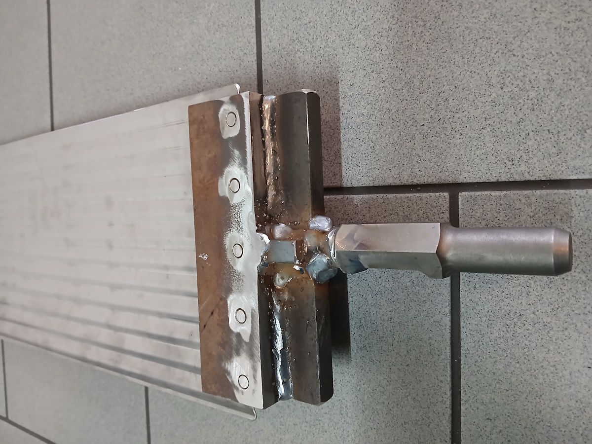 Nahaufnahme Niro Trennblech Edelstahl Materialstärke rostfrei